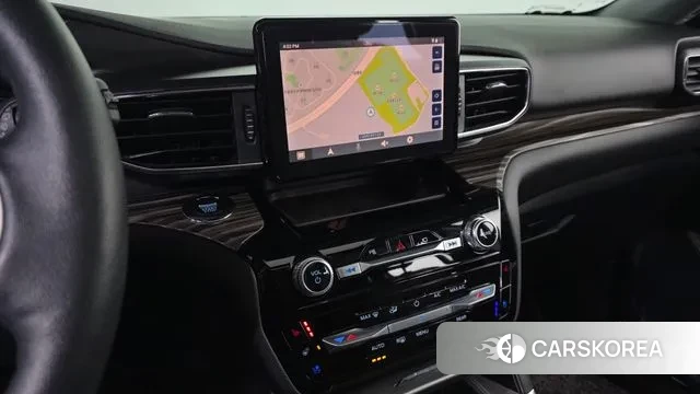 Ford Explorer 6th Generation 2023 Белый из Кореи, фото 3