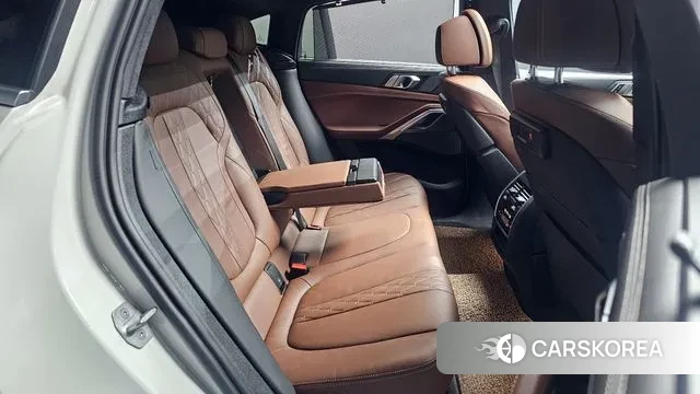 BMW X6 (G06) 2023 Белый из Кореи, фото 3