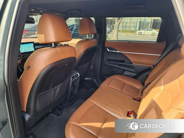 Ssangyong Torres 2022 Темно-зеленый из Кореи, фото 3