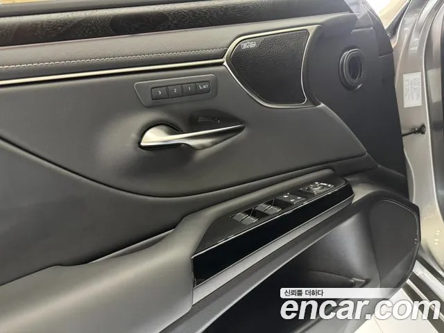 Lexus ES300h 7th generation id 2685364 из Кореи 3