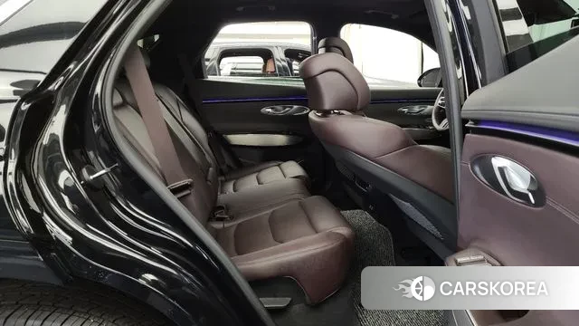 Genesis GV70 2025 Черный из Кореи, фото 3