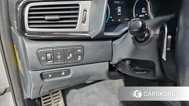 Kia Niro EV 2020 Серебряный из Кореи, фото 3