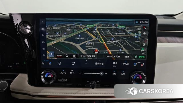 Lexus LM Second Generation 2025 Белый из Кореи, фото 3