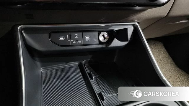 Kia The New Carnival 4th Generation 2024 Белый из Кореи, фото 3