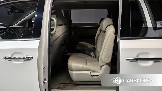 Kia The New Carnival 2019 Белый из Кореи, фото 3