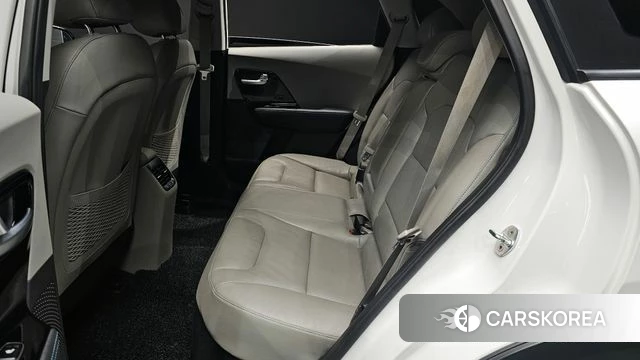 Kia Niro 2018 Белый из Кореи, фото 3