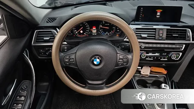 BMW 3 Series (F30) 2018 Белый из Кореи, фото 3