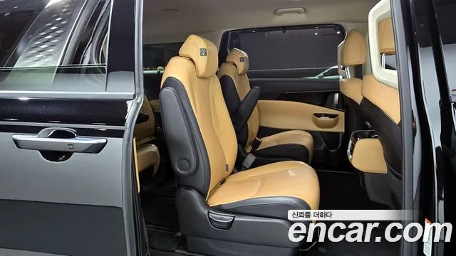 Kia Carnival 4th generation 2023 Черный из Кореи, фото 3