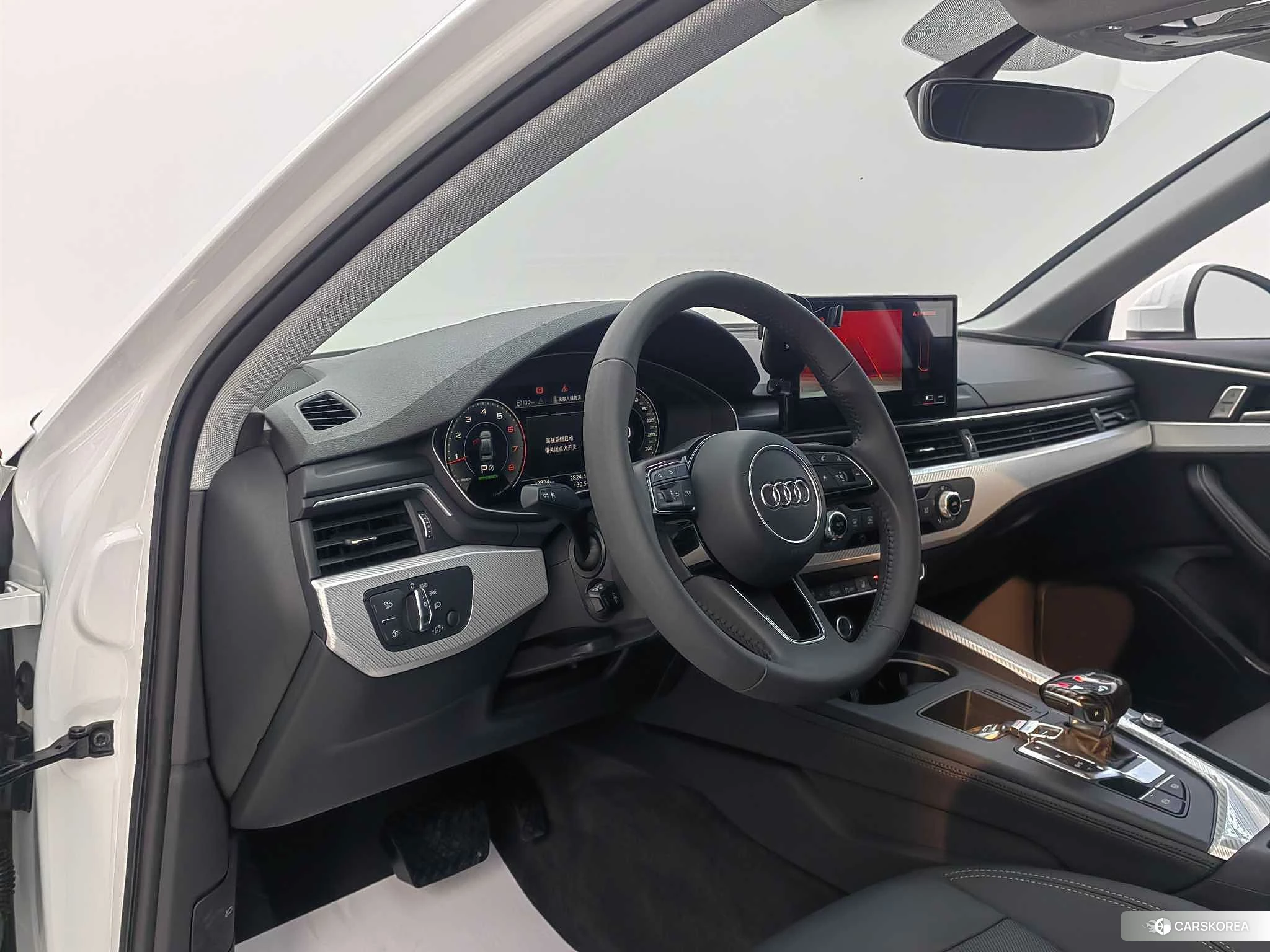 Audi A4L 2020 Белый из Китая, фото 3