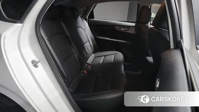 Kia The New K3 2nd generation 2021 Белый из Кореи, фото 3