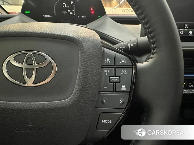 Toyota Prius 5th Generation 2025 Белый из Кореи, фото 3