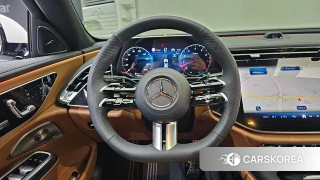 Mercedes-Benz E-Class W214 2025 Белый из Кореи, фото 3