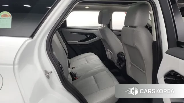 Land Rover Range Rover Evoque 2nd Generation 2024 Белый из Кореи, фото 3