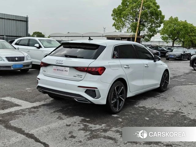 Audi A3 2024 Белый из Китая, фото 3
