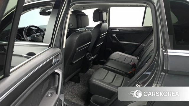 Volkswagen Tiguan second Generation 2020 Серый из Кореи, фото 3
