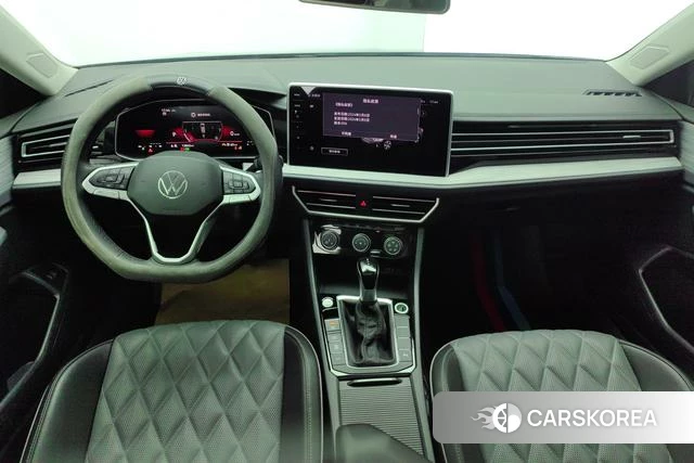 Volkswagen Sagitar 2024 Черный из Китая, фото 3