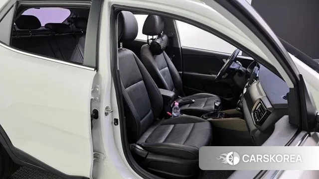 Kia Stonic 2019 Белый из Кореи, фото 3