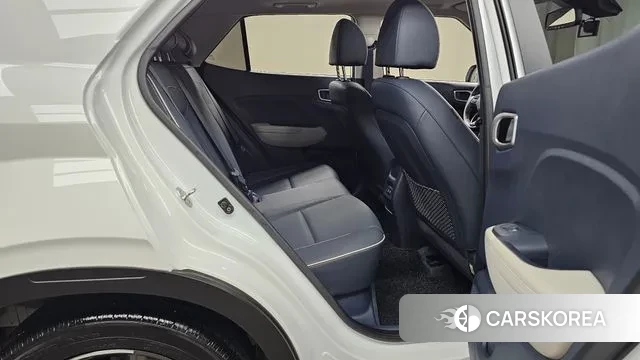 Hyundai Venue 2023 Белый из Кореи, фото 3