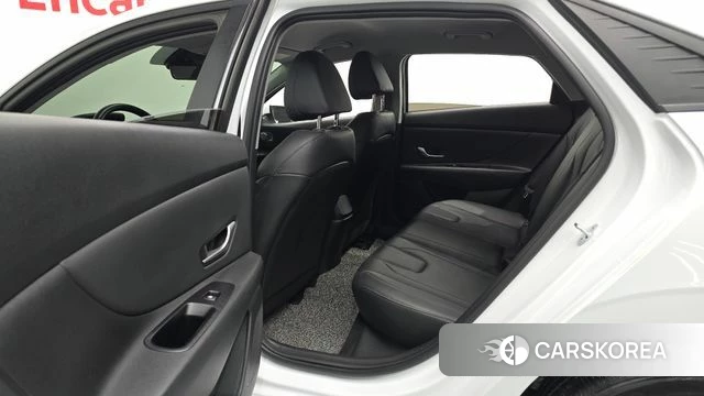 Hyundai Avante (CN7) 2022 Белый из Кореи, фото 3