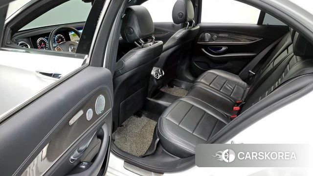 Mercedes-Benz E-Class W213 2018 Белый из Кореи, фото 3