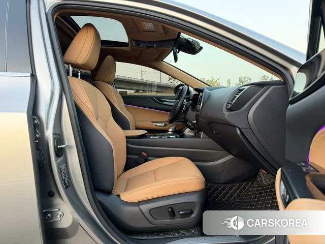 Lexus NX 2022 Серебристо-серый из Китая, фото 3