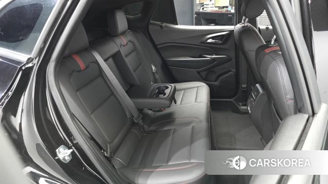 Chevrolet (GM Daewoo) Trax Crossover 2025 Черный из Кореи, фото 3