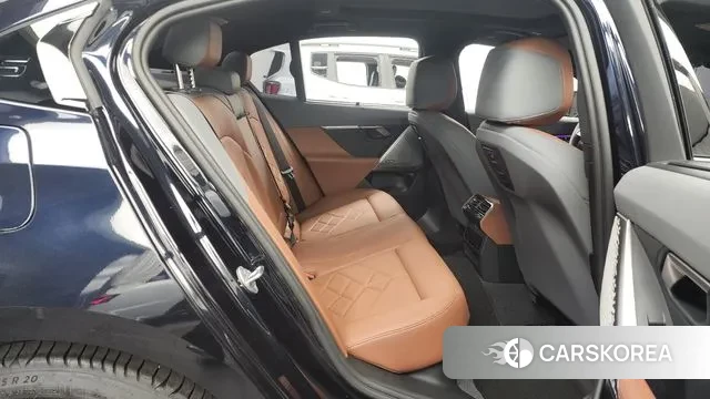 BMW 5 Series (G60) id 3442056 из Кореи 3