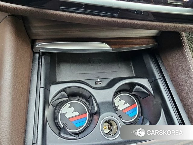 BMW 5 Series (G30) 2019 Серый из Кореи, фото 3