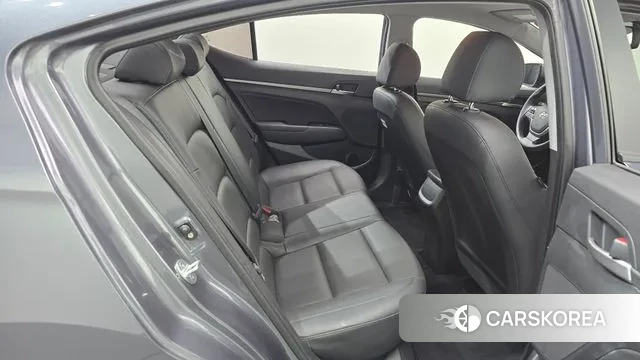 Hyundai Avante AD 2018 Серый из Кореи, фото 3