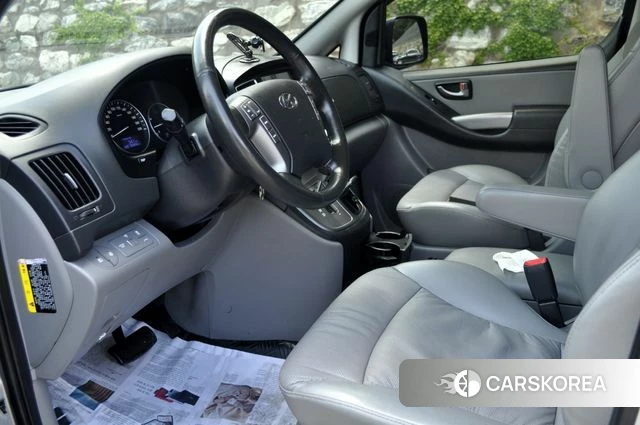 Hyundai The New Grand Starex 2019 Серебристо-серый из Кореи, фото 3