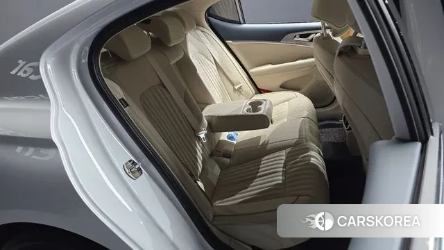 Genesis The New G70 2023 Белый из Кореи, фото 3