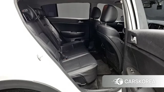 Kia Sportage 4th Generation 2018 Белый из Кореи, фото 3