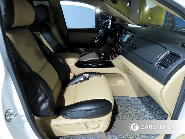 Kia The New Carnival 2019 Белый из Кореи, фото 3