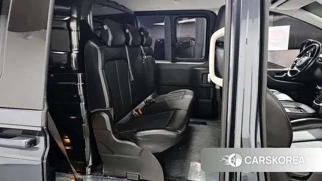 Hyundai Staria 2022 Серый из Кореи, фото 3