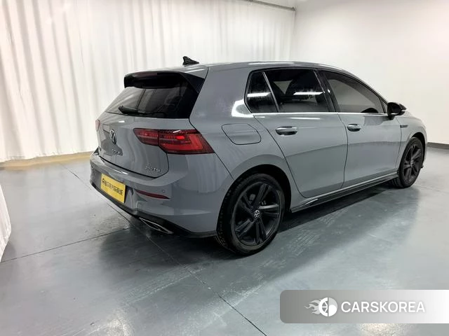 Volkswagen Golf 2022 Темно-серый из Китая, фото 3