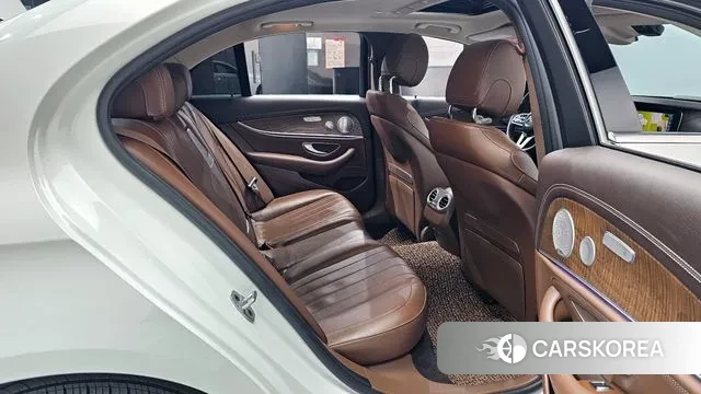 Mercedes-Benz E-Class W213 2020 Белый из Кореи, фото 3