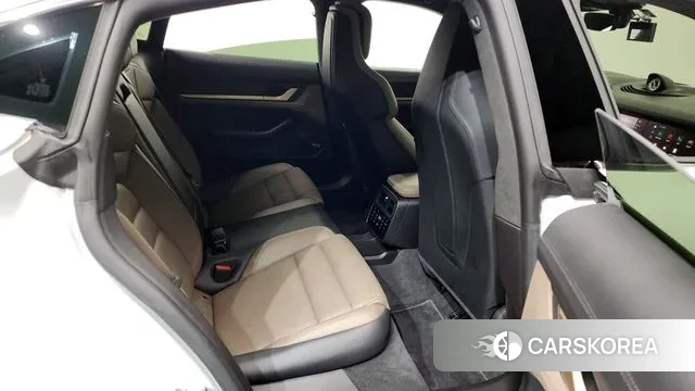 Porsche Taycan 2021 Белый из Кореи, фото 3