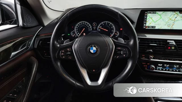 BMW 5 Series (G30) 2018 Черный из Кореи, фото 3