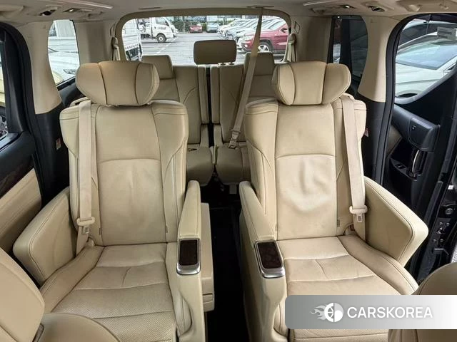 Toyota Elfa 2023 Черный из Китая, фото 3