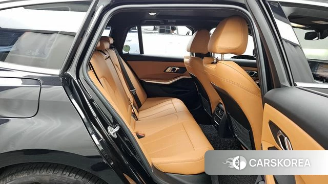 BMW 3 Series (G20) 2023 Черный из Кореи, фото 3