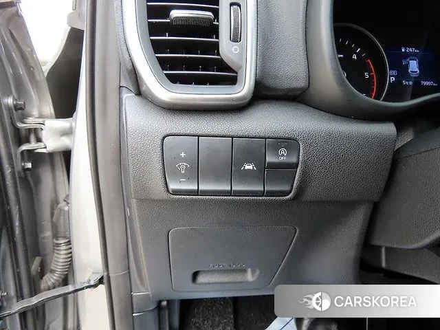 Kia Sportage The Bold 2019 Серебряный из Кореи, фото 3