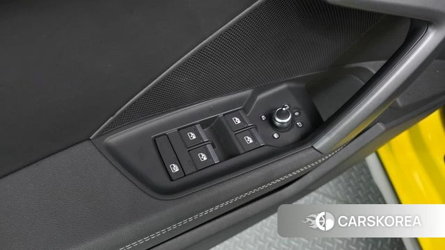 Audi A3 (8Y) 2025 Желтый из Кореи, фото 3