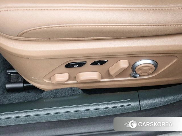 Hyundai Grandeur (GN7) 2024 Песочный из Кореи, фото 3