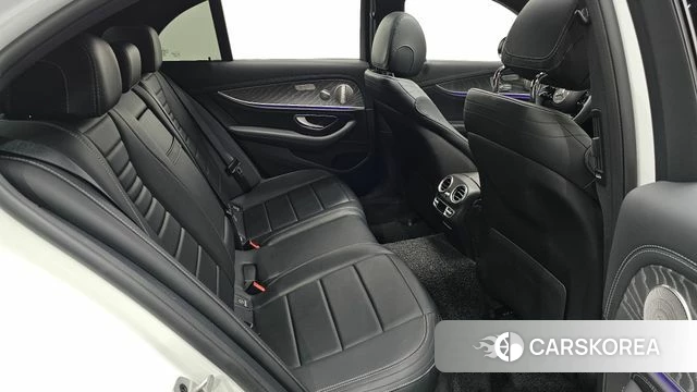 Mercedes-Benz E-Class W213 2021 Белый из Кореи, фото 3