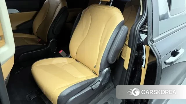 Kia Carnival 4th generation 2023 Черный из Кореи, фото 3