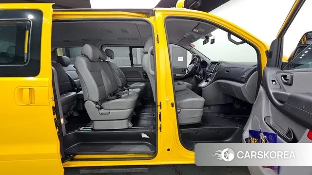 Hyundai The New Grand Starex 2021 Желтый из Кореи, фото 3