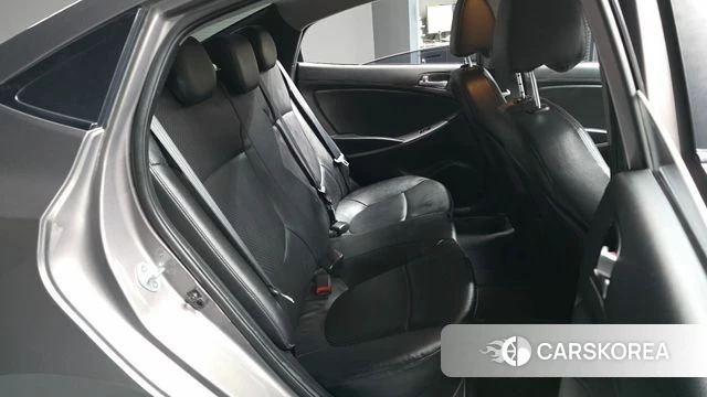 Hyundai Accent (New type) 2018 Серебристо-серый из Кореи, фото 3