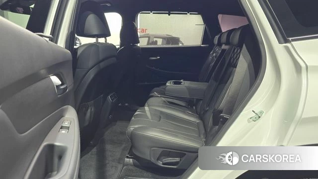 Hyundai The New Santa Fe 2023 Белый из Кореи, фото 3