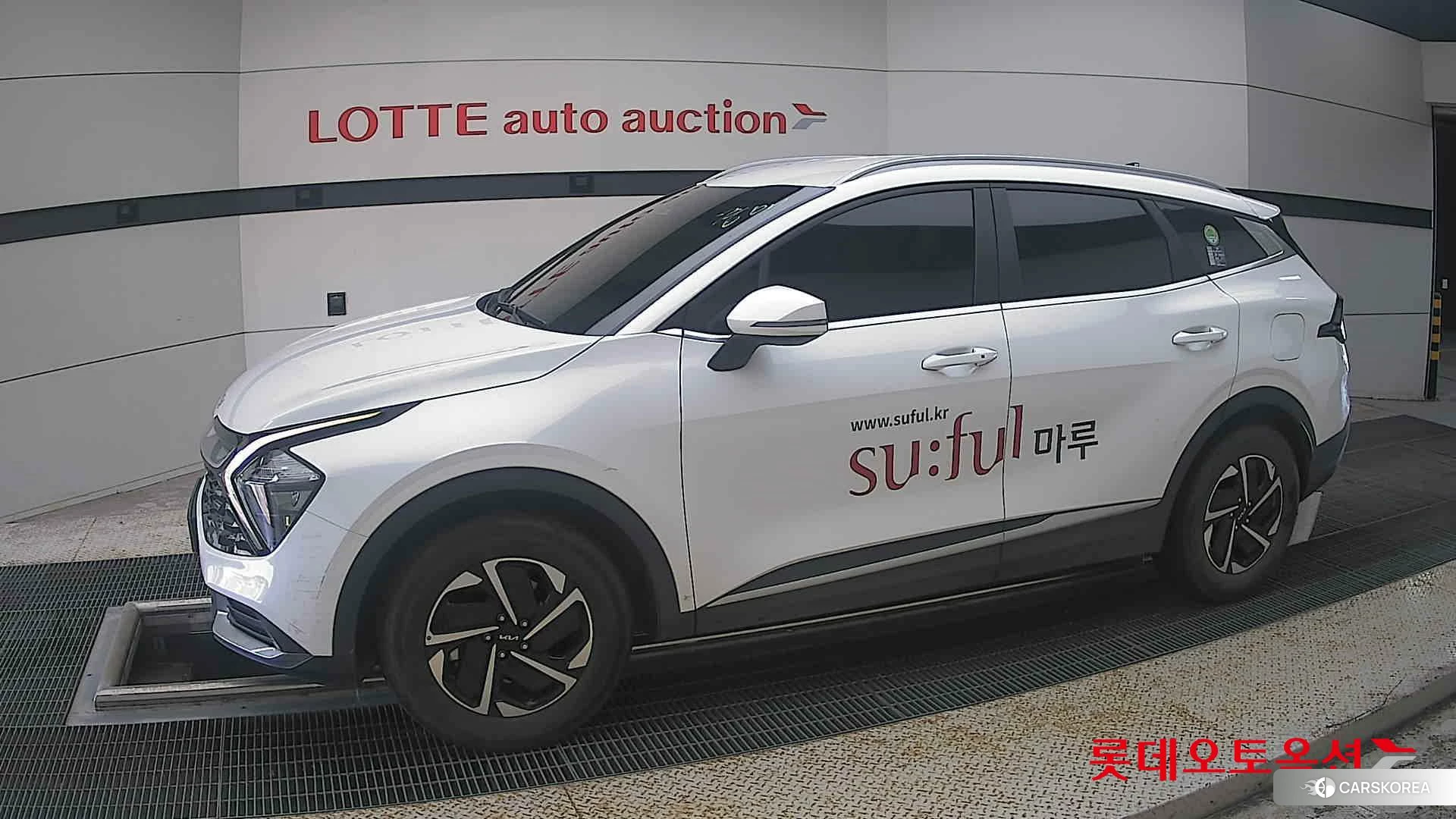 Kia Sportage Hybrid 2023 Snow White Pearl (optional) из Кореи, фото 3