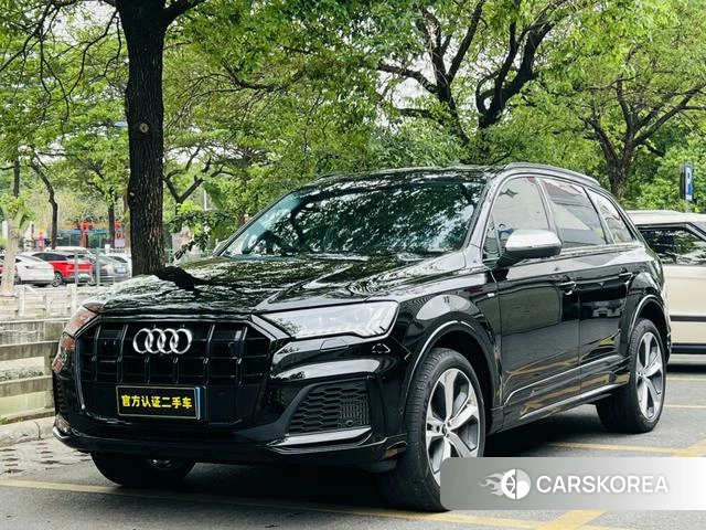 Audi Q7 2023 Черный из Китая, фото 3
